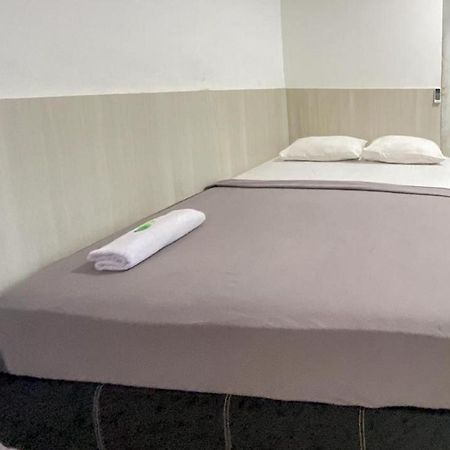 Hotel Giga Sidrap Rappang Buitenkant foto