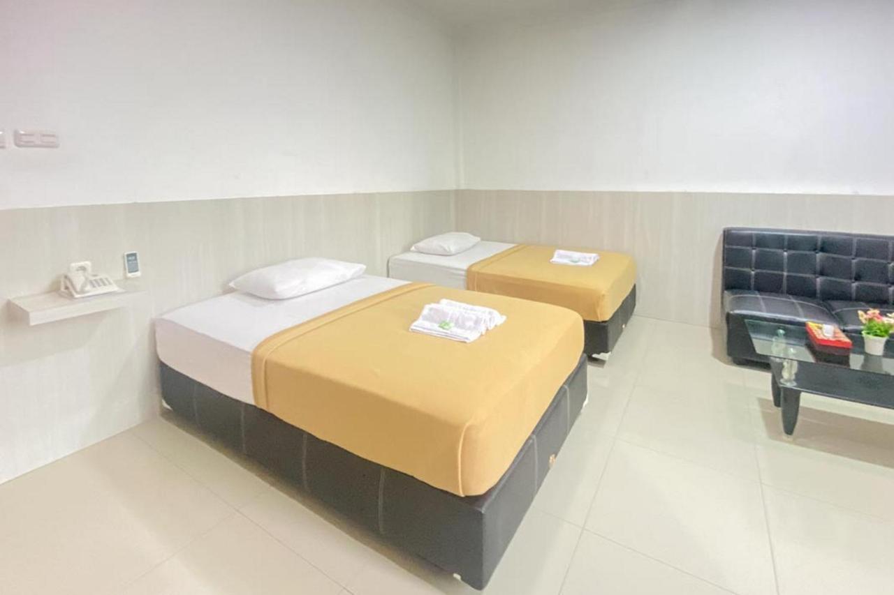 Hotel Giga Sidrap Rappang Buitenkant foto